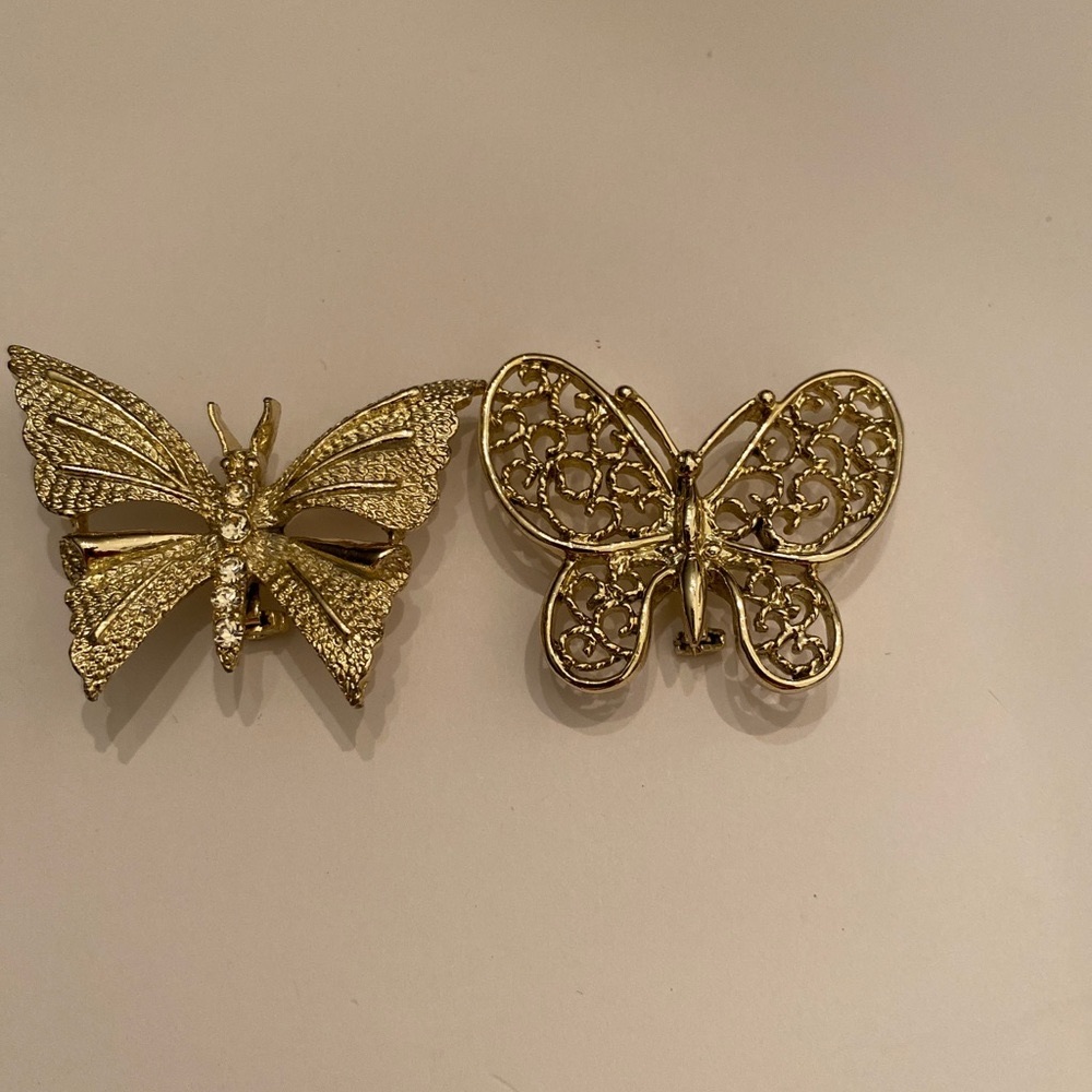Pair of Vintage signed Gerry’s pins brooches